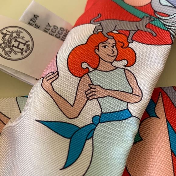 💖 Hermes Carres Volants Twilly in Grenadine / Blanc / Bleu - Picture 13 of 13